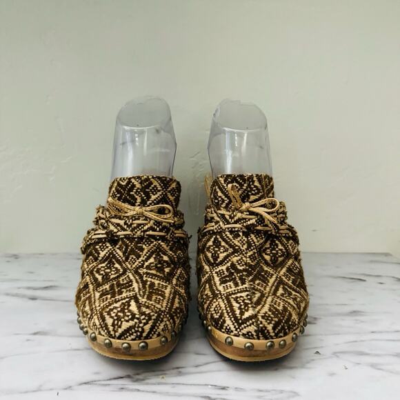 Erica Brooke Fuzzy Brown Knit Heel Clogs Women’s Size 6 - Picture 2 of 10